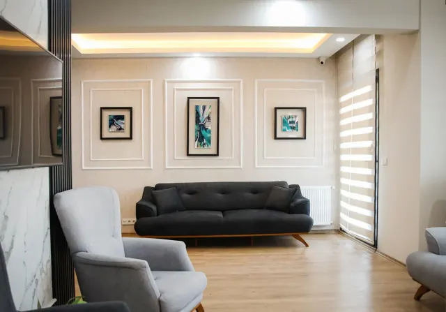 Torbalı kadın doğum kliniği hasta bekleme salonu